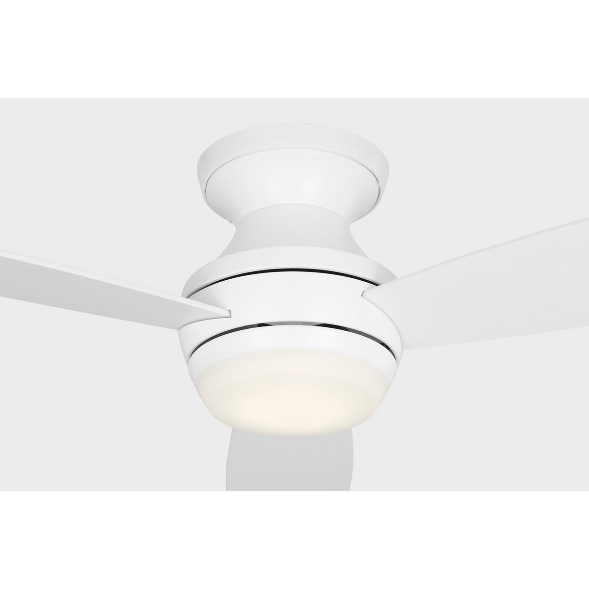 Confort visuel Ventilateur  Collection 3IKR52RZWD Ikon Plafonnier semi-encastré LED 52" Ventilateur 