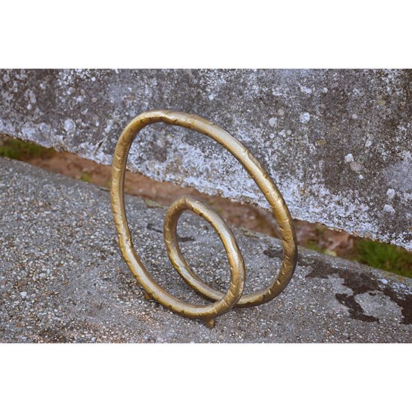 Sculpture en boucle métallique ORIN