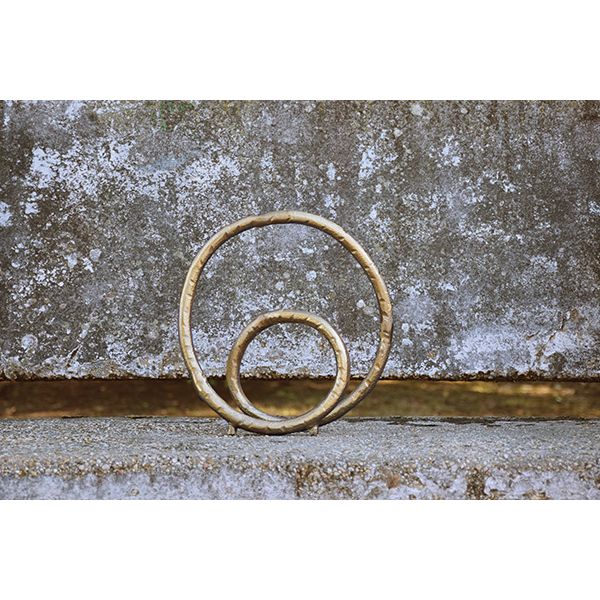 Sculpture en boucle métallique ORIN