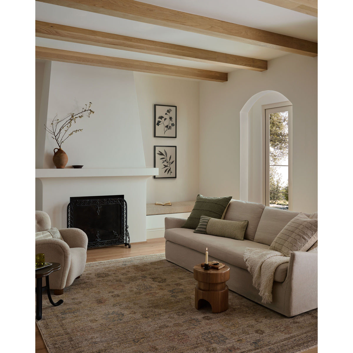 Priscilla PRL-06 Ivory / Multi