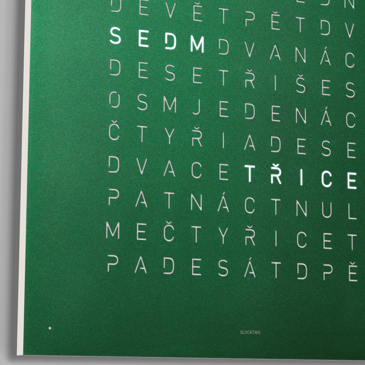 QLOCKTWO QT4RGVC QLOCKTWO EARTH 45 Velours Vert