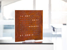 QLOCKTWO QT4RT QLOCKTWO EARTH 45 Édition Créateur Rouille