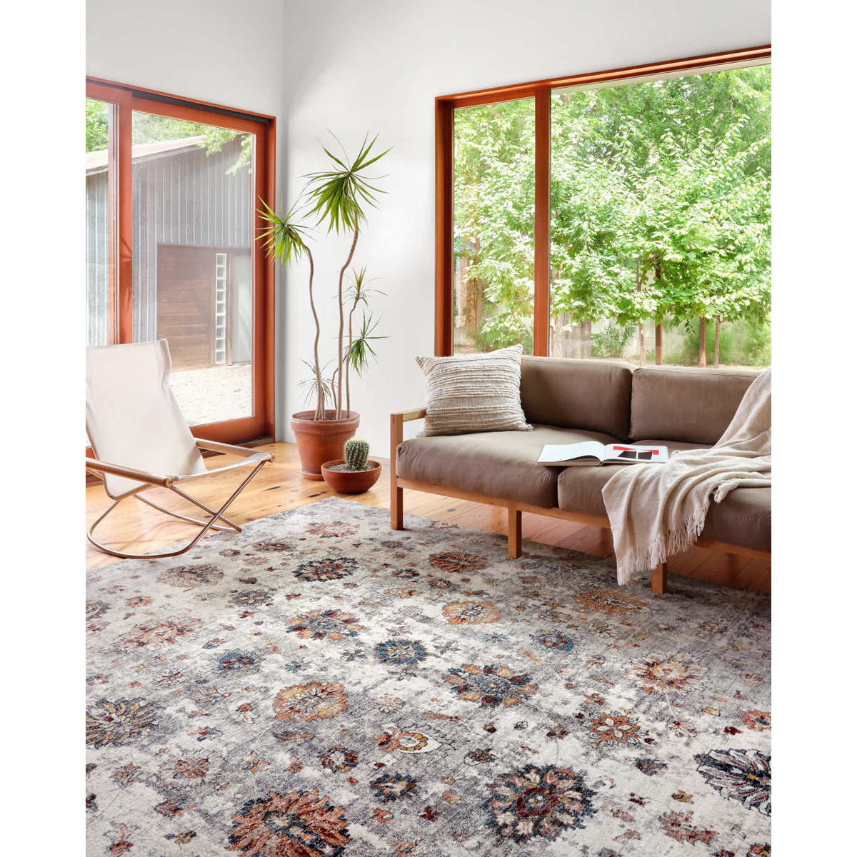 SAMRA SAM-08 Ivory / Multi