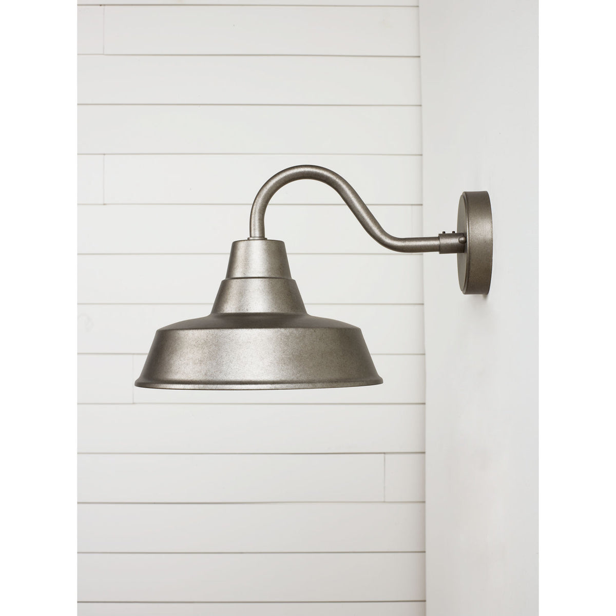 Applique murale « Barn Light » de la collection Visual Comfort Studio 8637401-57