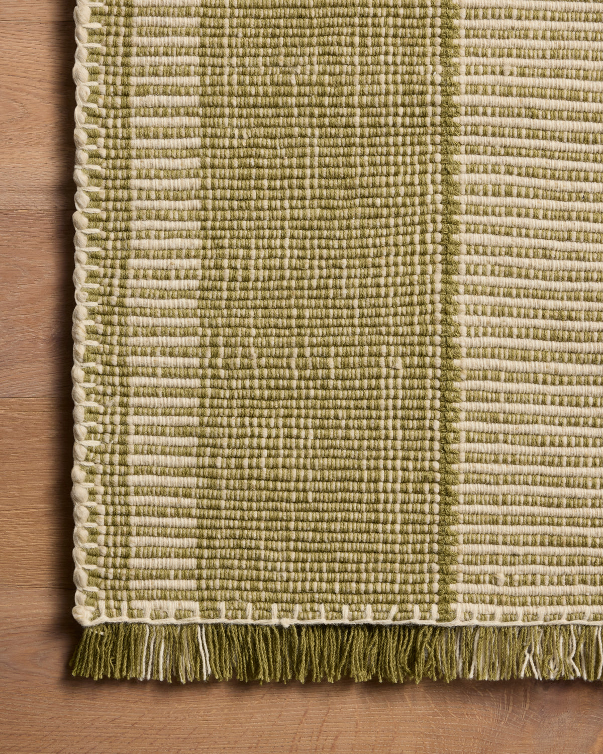 Loloi Rugs SIGRSIG-01GRIV Sigrid SIG-01 Green / Ivory Area Rug in Green / Ivory