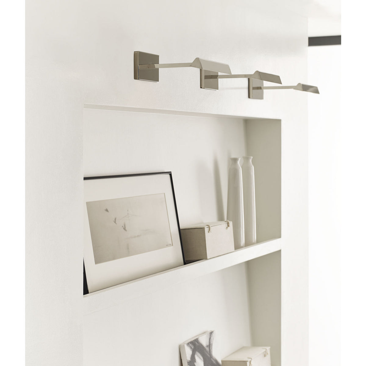 Lampe pour tableau Dessau 700DES8N-LED930 de la collection moderne Visual Comfort