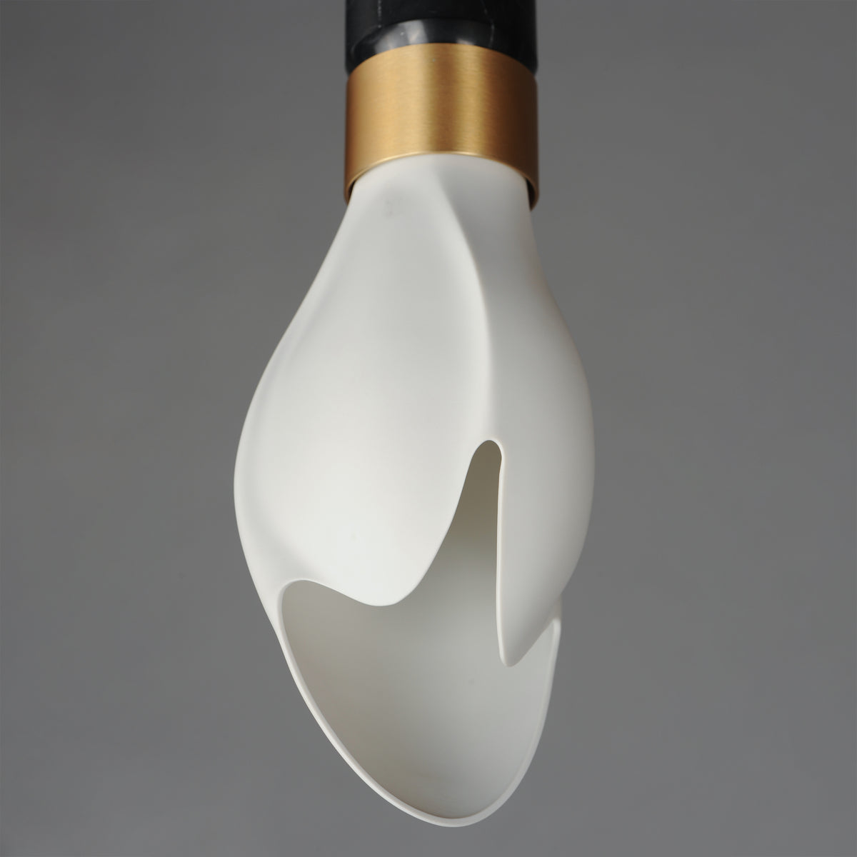 Studio M Lighting - SM30141WTBKMNAB - Burgeon Suspension - Chirurgien - Naturel Laiton vieilli