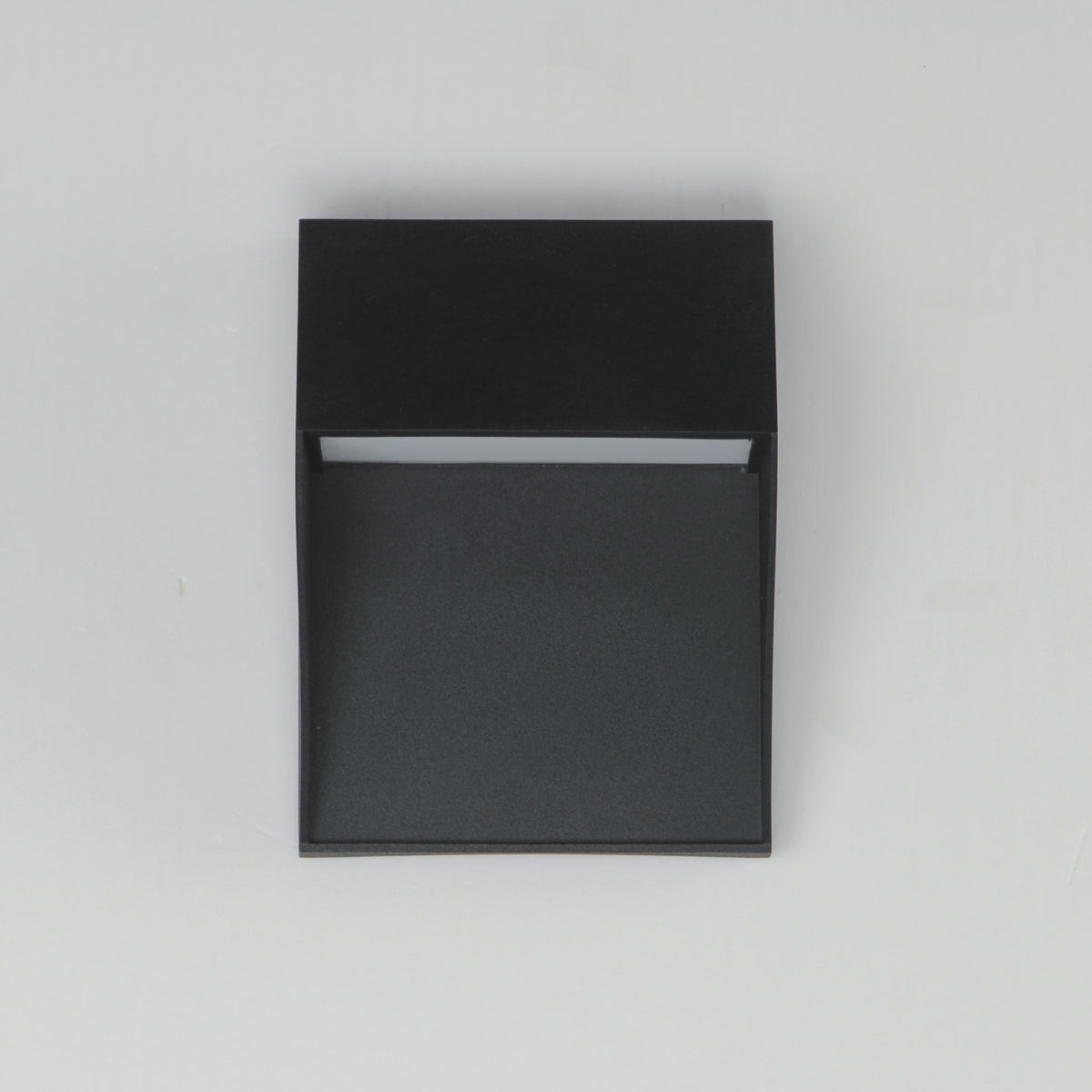 Studio M Lighting SM462132BK Cliffsedge VX Wall Sconce in Black, three-quarter angle view