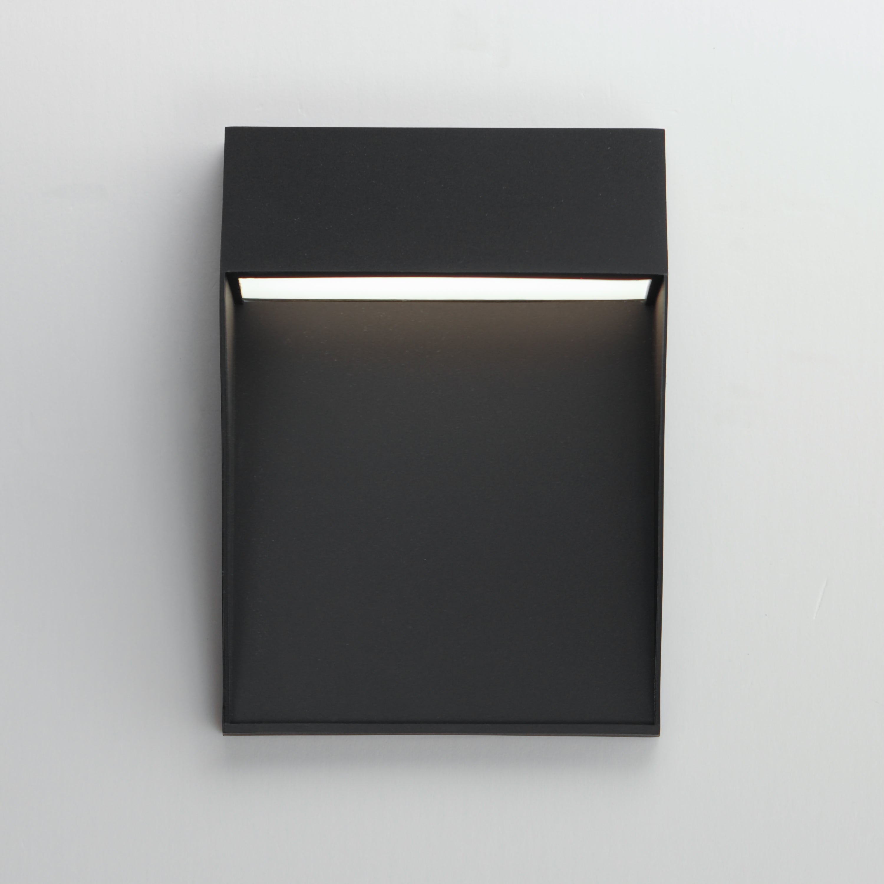 Studio M Lighting SM462134BK Cliffsedge VX Wall Sconce in Black / Gold, side profile view