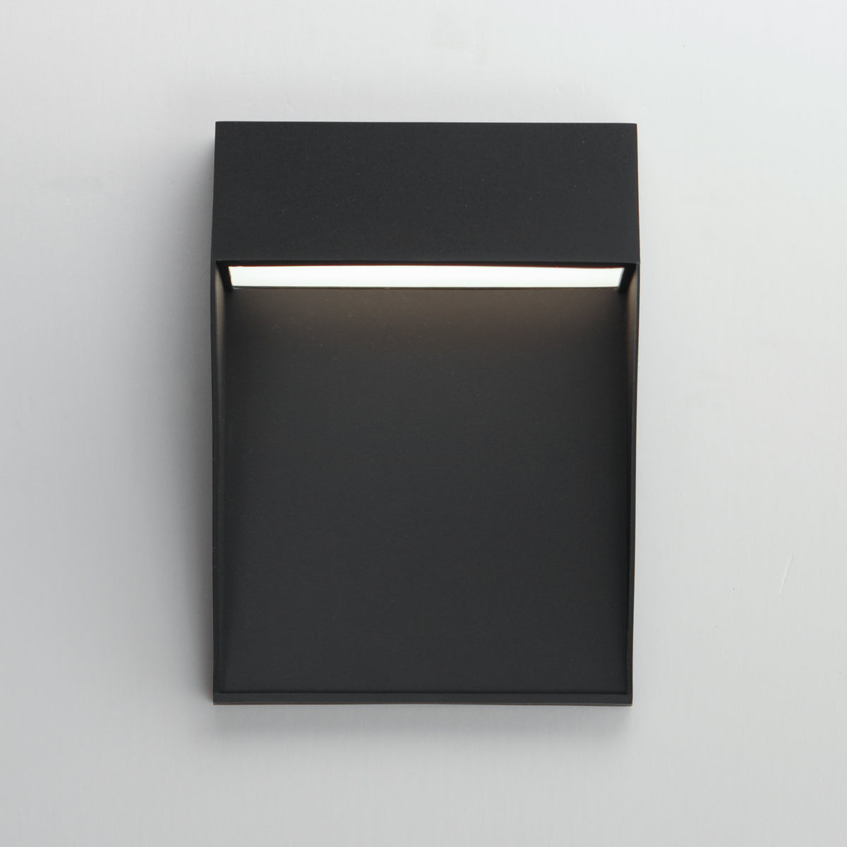 Studio M Lighting SM462134BK Cliffsedge VX Wall Sconce in Black / Gold, side profile view