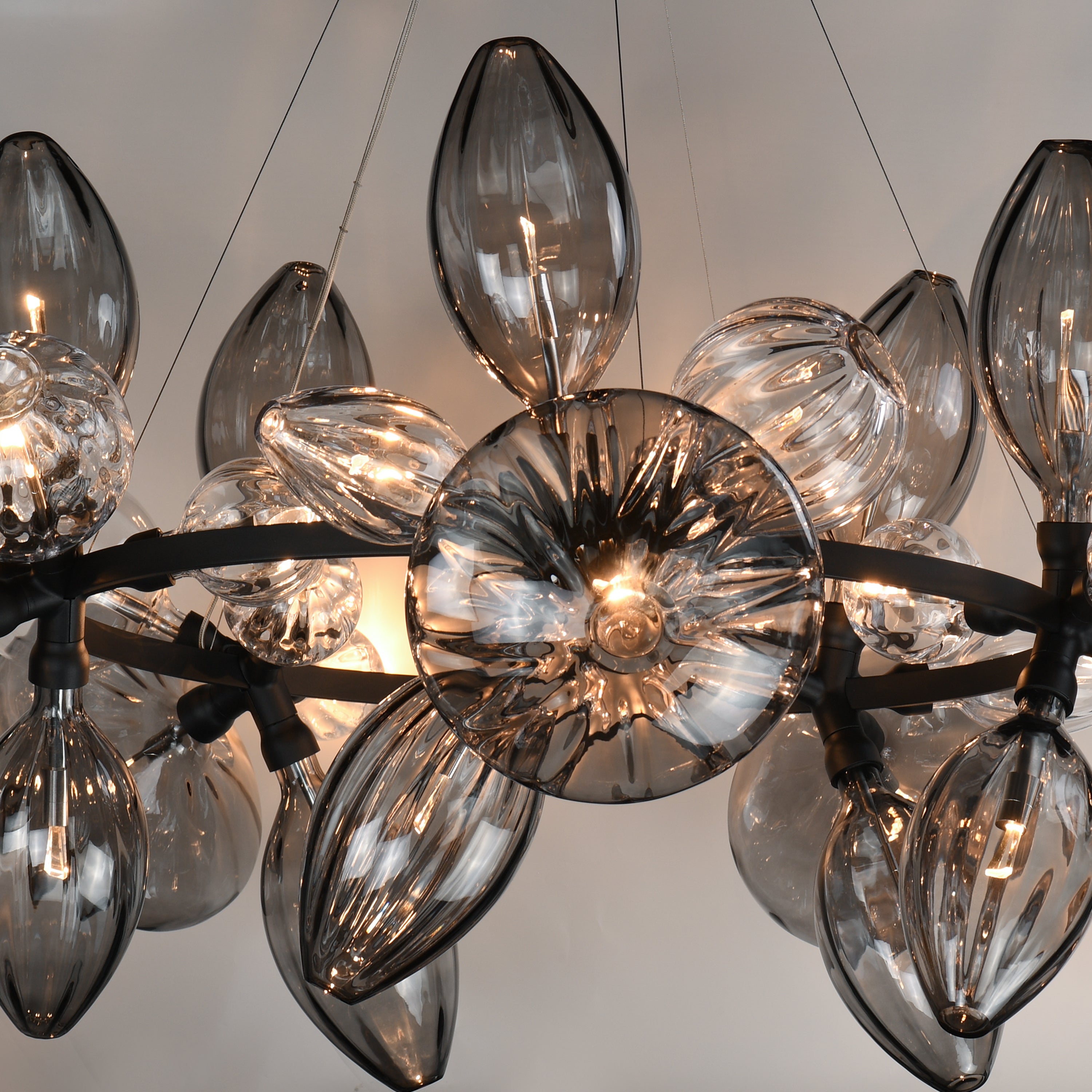 Studio M Lighting - SM49305MSCLBK - Ray Dance Cluster Pendant - Ray Dance Cluster - Black