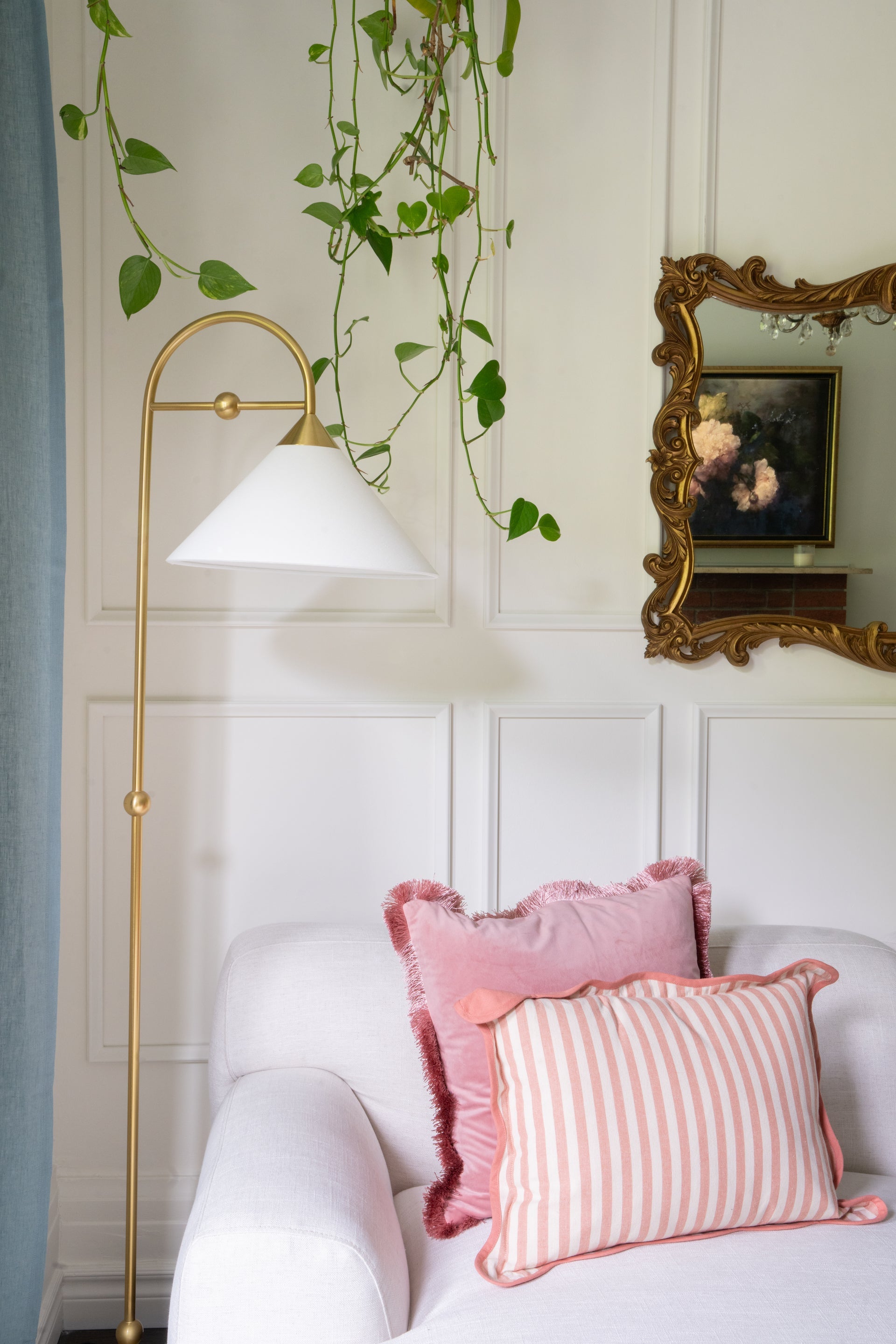Lampadaire Mitzi HL682401-AGB Sang en Laiton vieilli