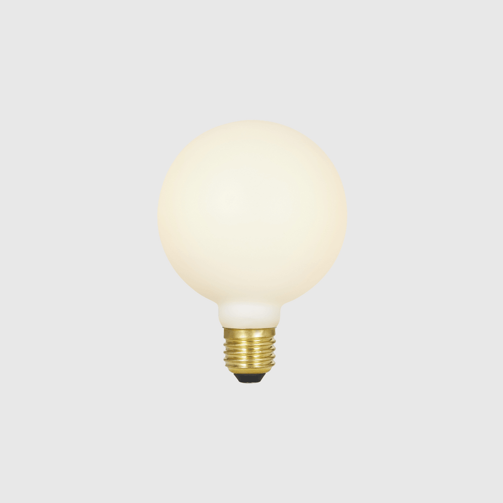 Sphere Large 7W WoD 2000K to 2800K E26 Matte Porcelain US LED Bulb