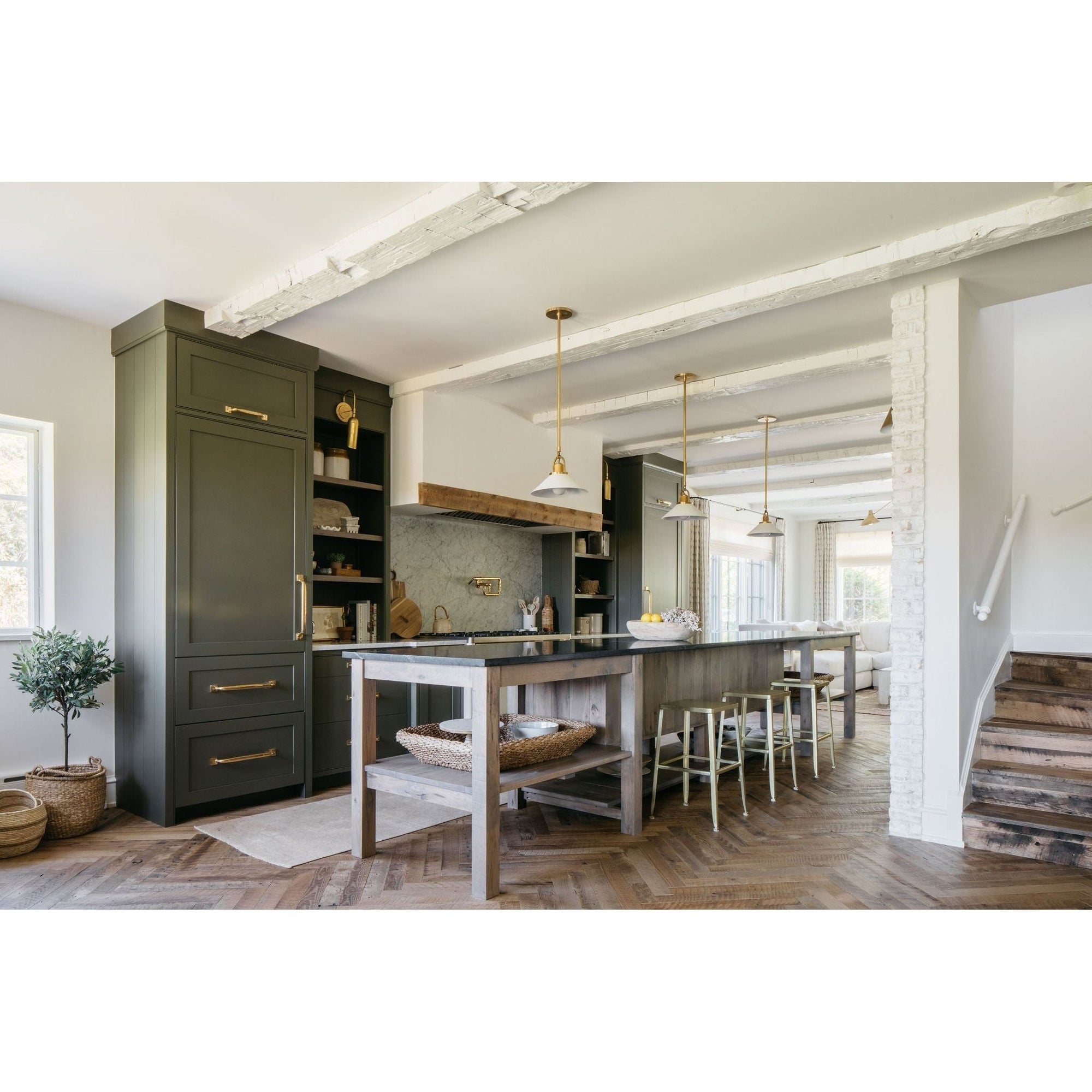 Hudson Valley Lighting - Syosset Pendant - 2613-AGB/BK | Montreal Lighting & Hardware