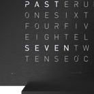 QLOCKTWO T4BLSSBL QLOCKTWO EARTH 13.5 Noir profond