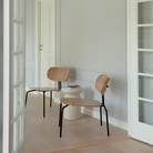 Umage Curious Lounge Chair in oak with black legs, detail view
