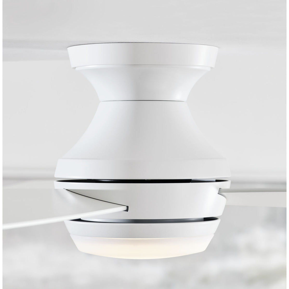 Confort visuel Ventilateur  Collection 3IKR52RZWD Ikon Plafonnier semi-encastré LED 52" Ventilateur 