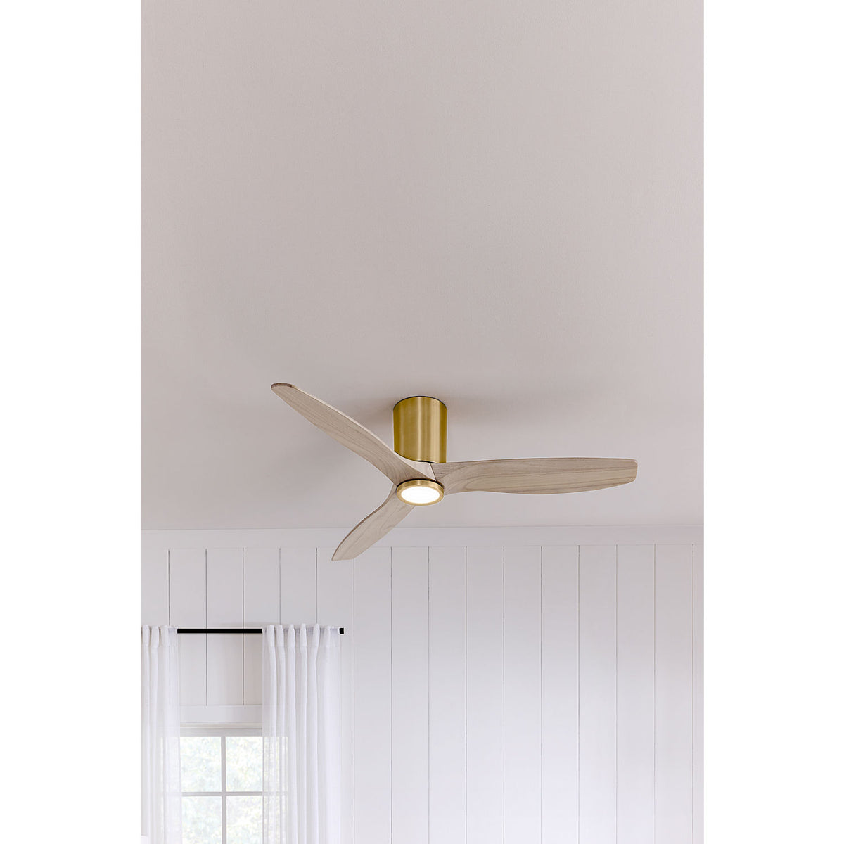 Visual Comfort Fan Collection 3SYRHSM52BBSWWOD Seyra Smart Hugger LED Ceiling Fan
