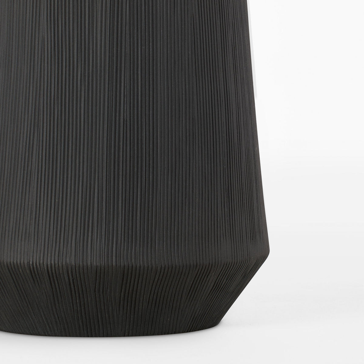 Visual Comfort Studio Collection HT1131RBC1 Panola Medium Table Lamp