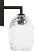 Applique murale Serafina HW1001AI de la collection Visual Comfort Studio, finition fer vieilli