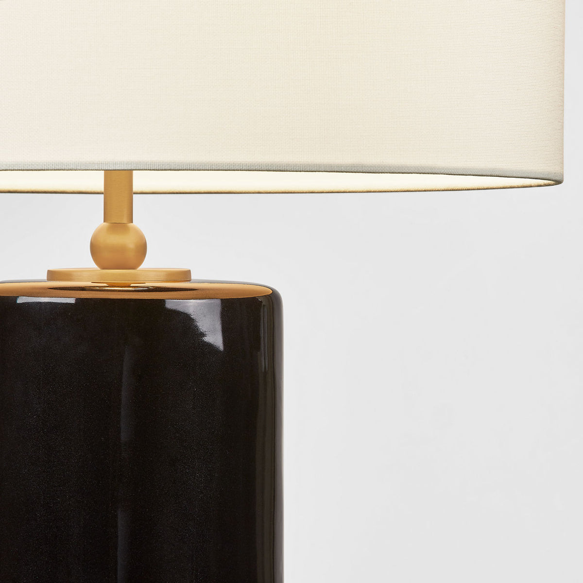 Visual Comfort Studio Collection KST1241CBK Lauren Table Lamp in Black Ceramic
