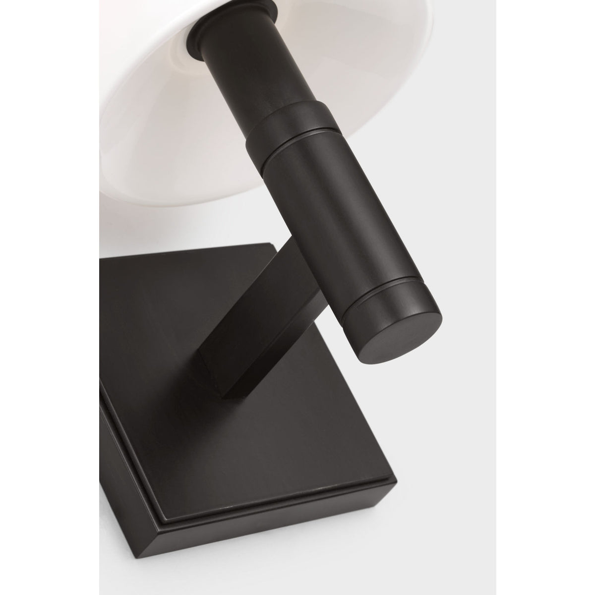 Collection Visual Comfort Studio TV1011AI Applique murale Beckham Classic