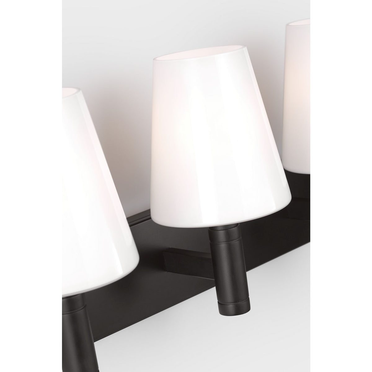 Collection Visual Comfort Studio TV1044AI Applique murale Beckham Classic