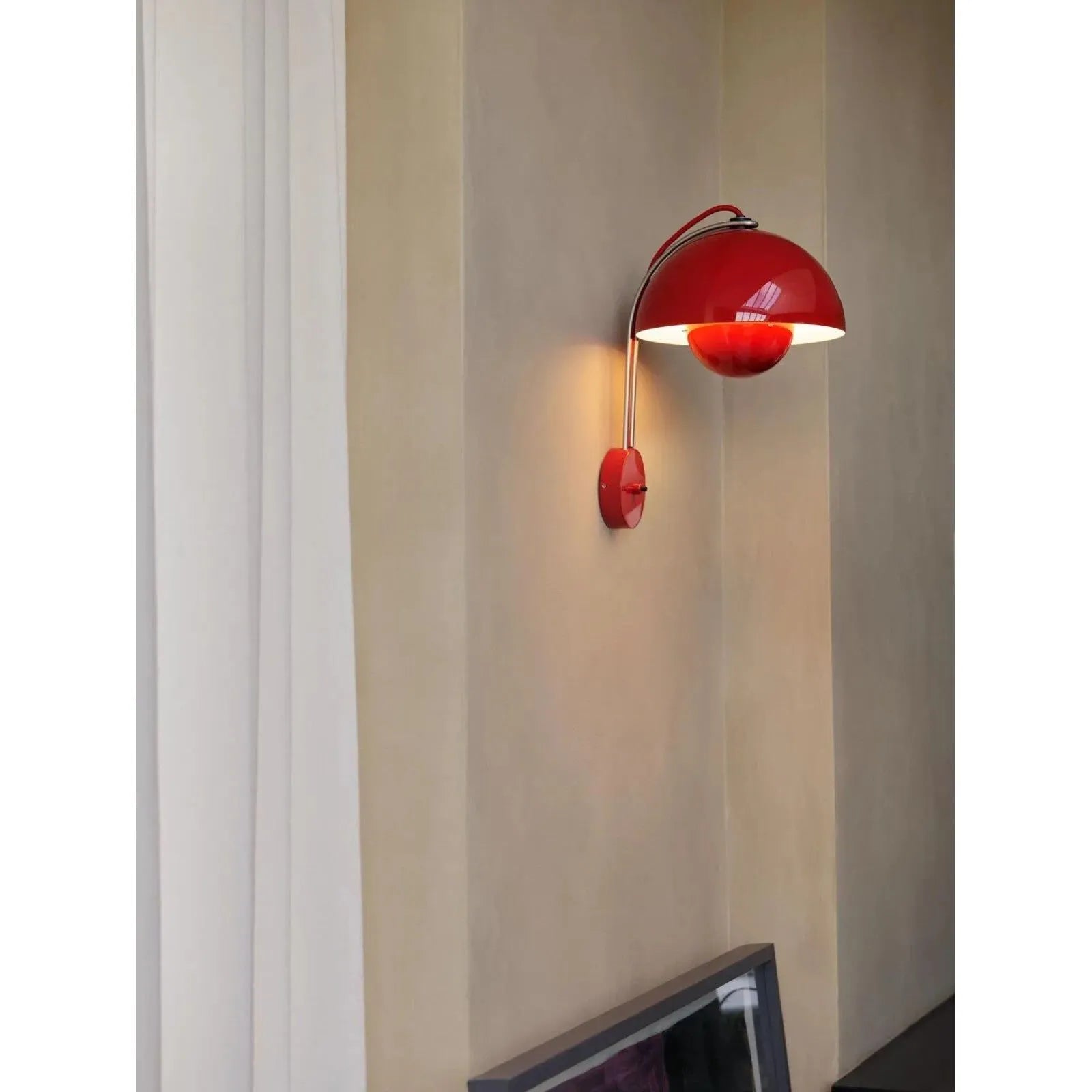 &Tradition - Flowerpot VP8 Plug-In Wall Sconce - AT-133090A182 | Montreal Lighting & Hardware