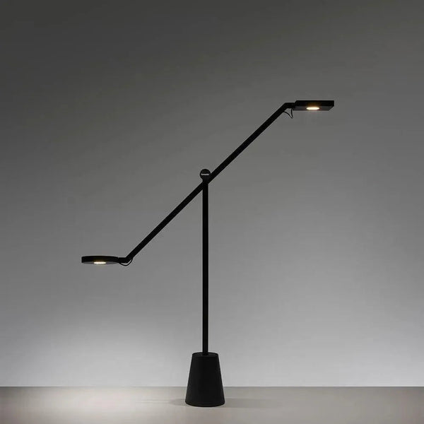 Équilibriste Lampe de table par Artemide | Modèle d'exposition