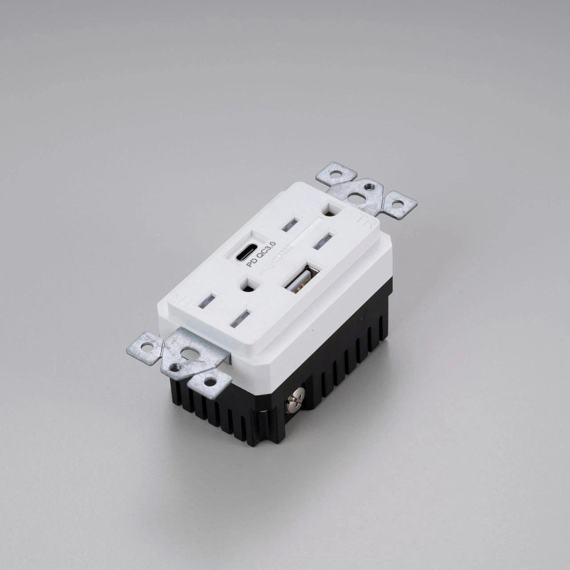Buster + Punch - Outlet Module - Duplex & 2 USB-A + C - NSM-023242 | Montreal Lighting & Hardware