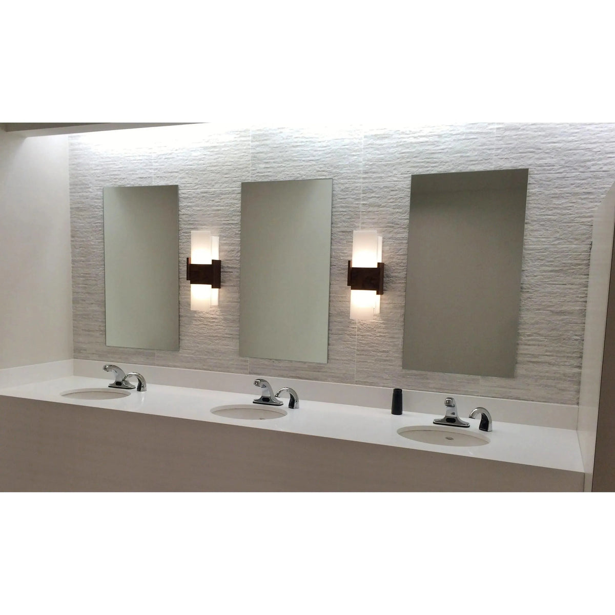 Cerno - Acuo LED Wall Sconce - 03-130-A-27P1 | Montreal Lighting & Hardware