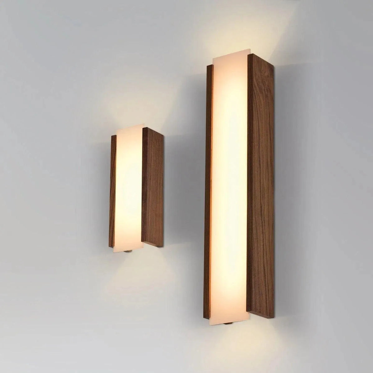Cerno - Capio LED Wall Sconce - 03-180-LW-27P1 | Montreal Lighting & Hardware