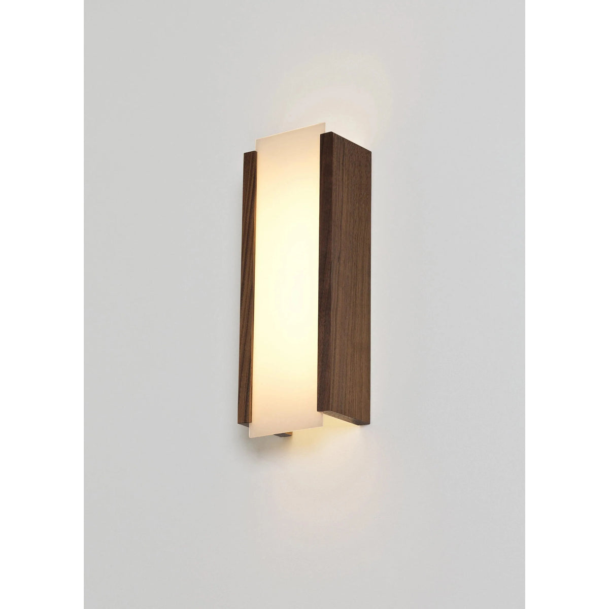 Cerno - Capio LED Wall Sconce - 03-180-SD-27P1 | Montreal Lighting & Hardware