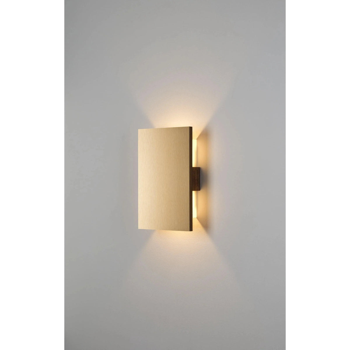 Cerno - Tersus LED Metal Wall Sconce - 03-136-DG-27P1 | Montreal Lighting & Hardware