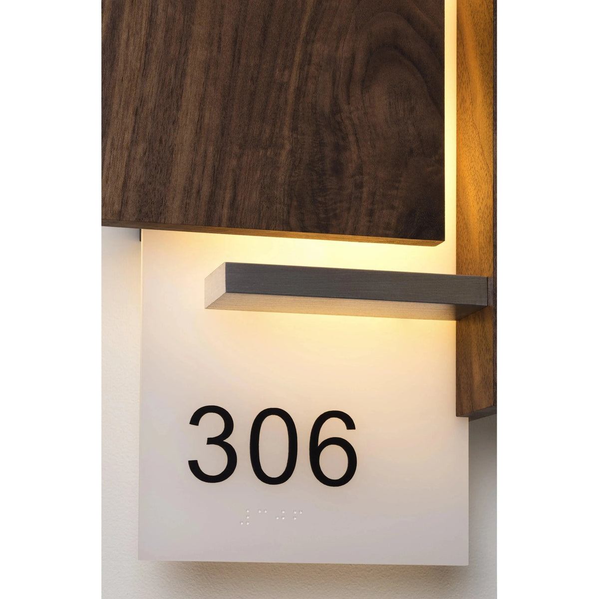 Cerno - Vesper LED Wall Sconce - 03-132-D-27P1 | Montreal Lighting & Hardware