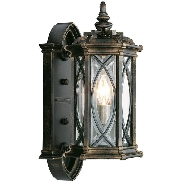 Warwickshire 16-Inch One Light Outdoor Wall Mount