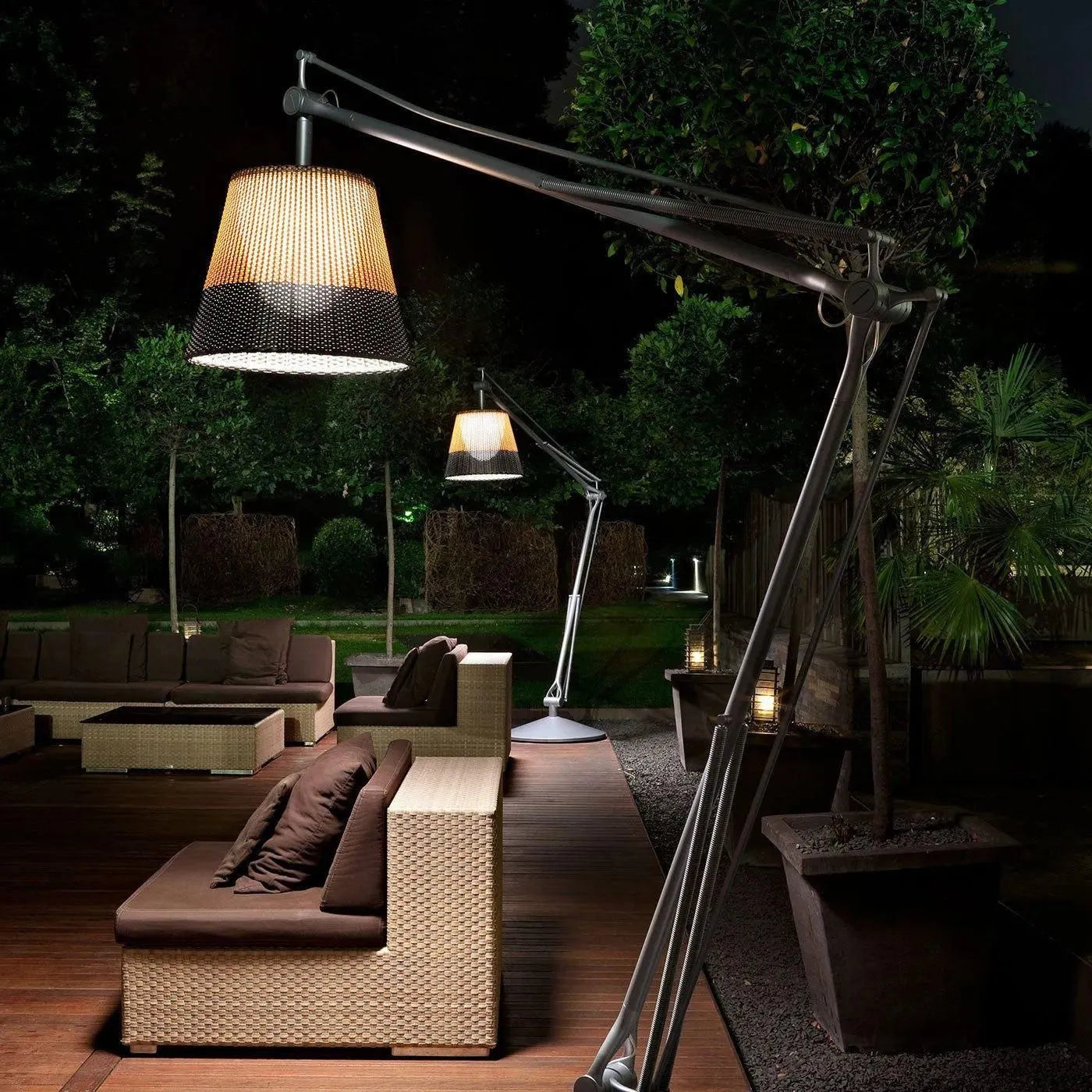 Flos - SuperArchimoon Outdoor Floor Lamp - FU636722 | Montreal Lighting & Hardware