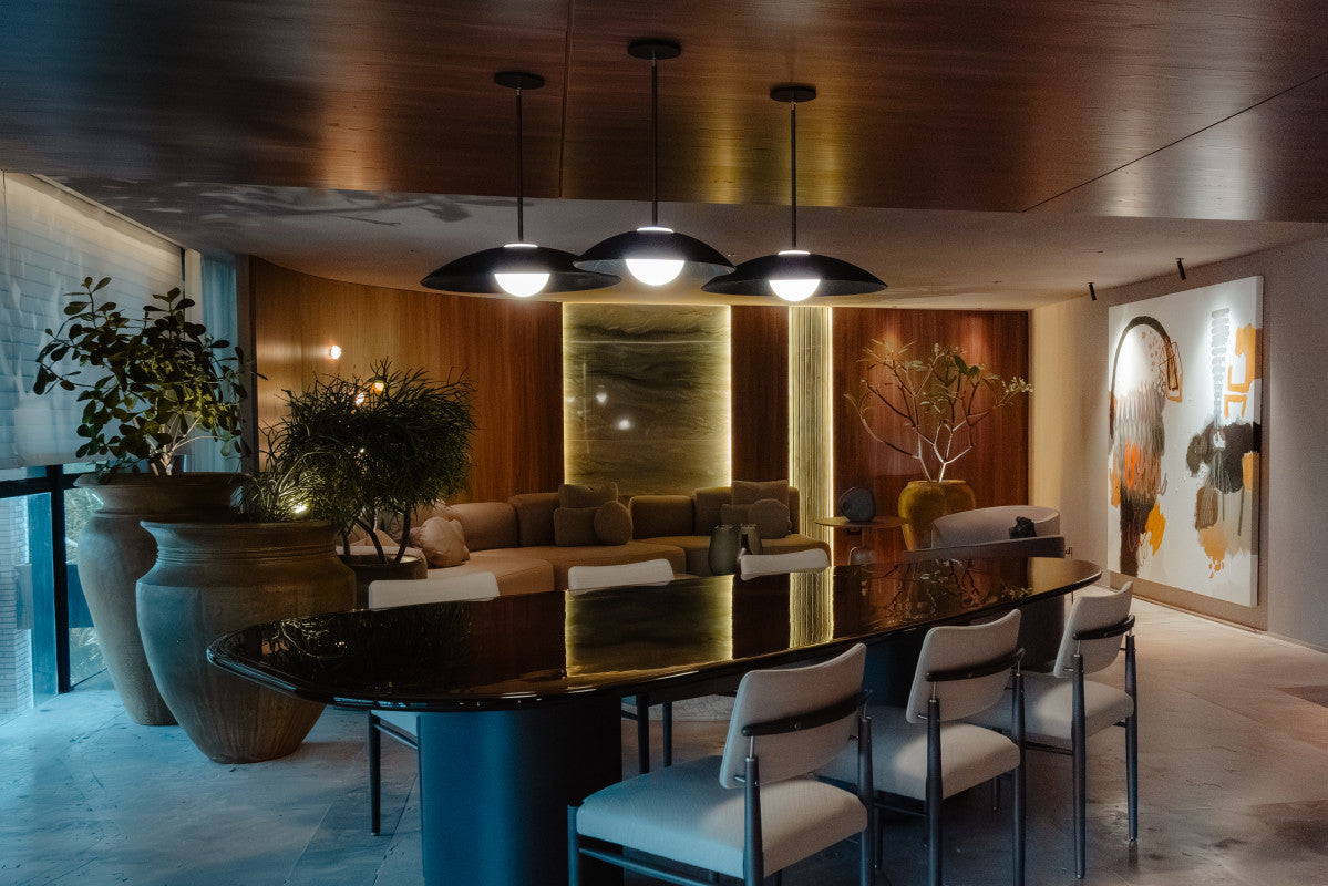 Accord Lighting 1515 Oyster Accord Pendant room setting