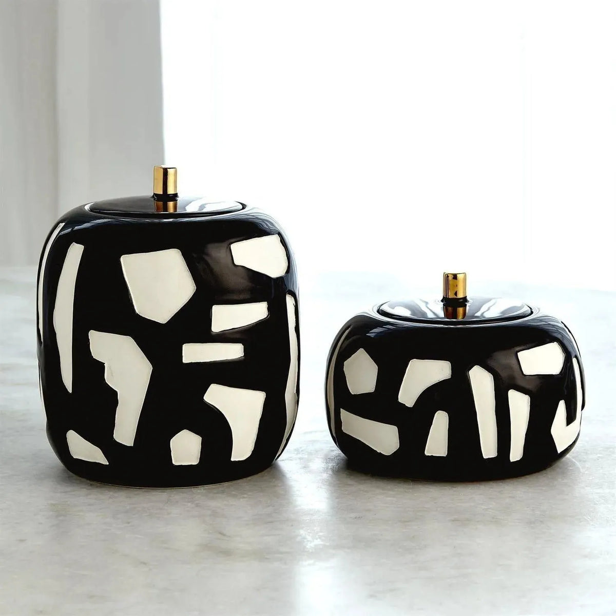 Global Views - Abstract Jar - ASH1.10015 | Montreal Lighting & Hardware