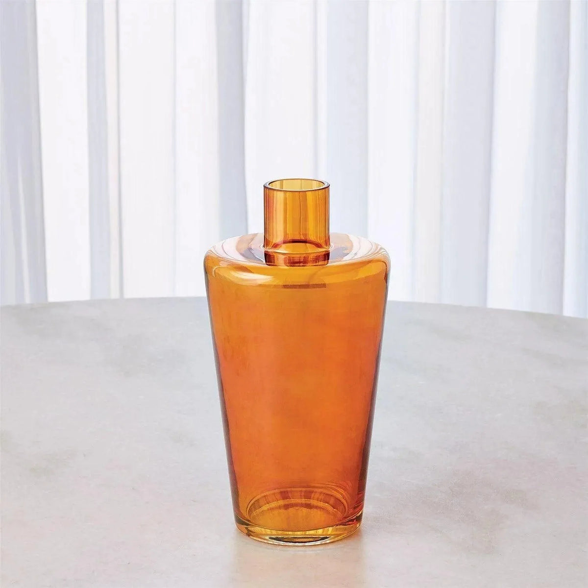 Global Views - Shoulder Vase - 6.60522 | Montreal Lighting & Hardware