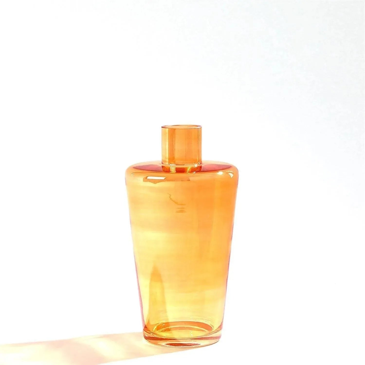 Global Views - Shoulder Vase - 6.60523 | Montreal Lighting & Hardware