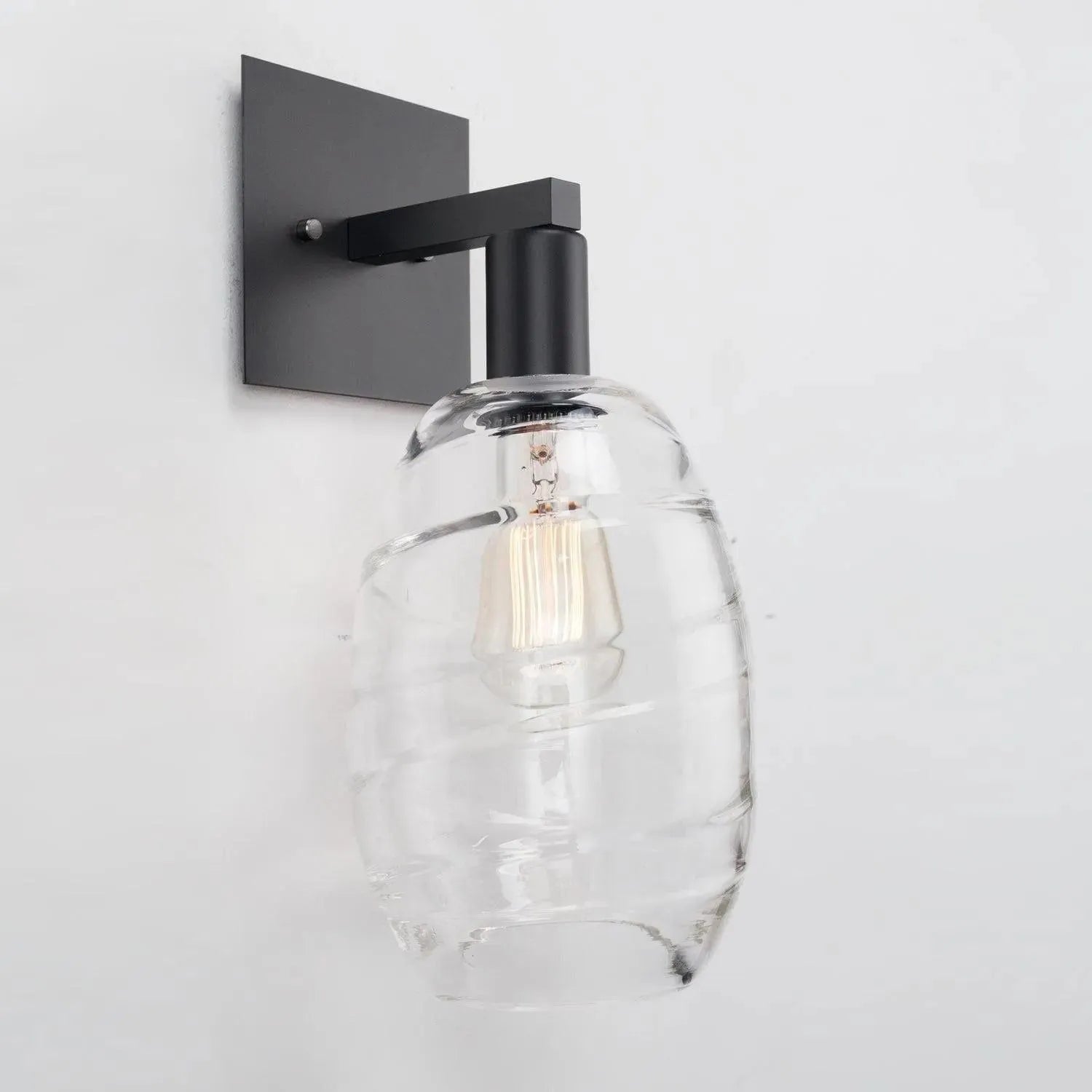 Hammerton Studio - Ellisse Indoor Sconce - IDB0035-16-MB-OC-E2 | Montreal Lighting & Hardware