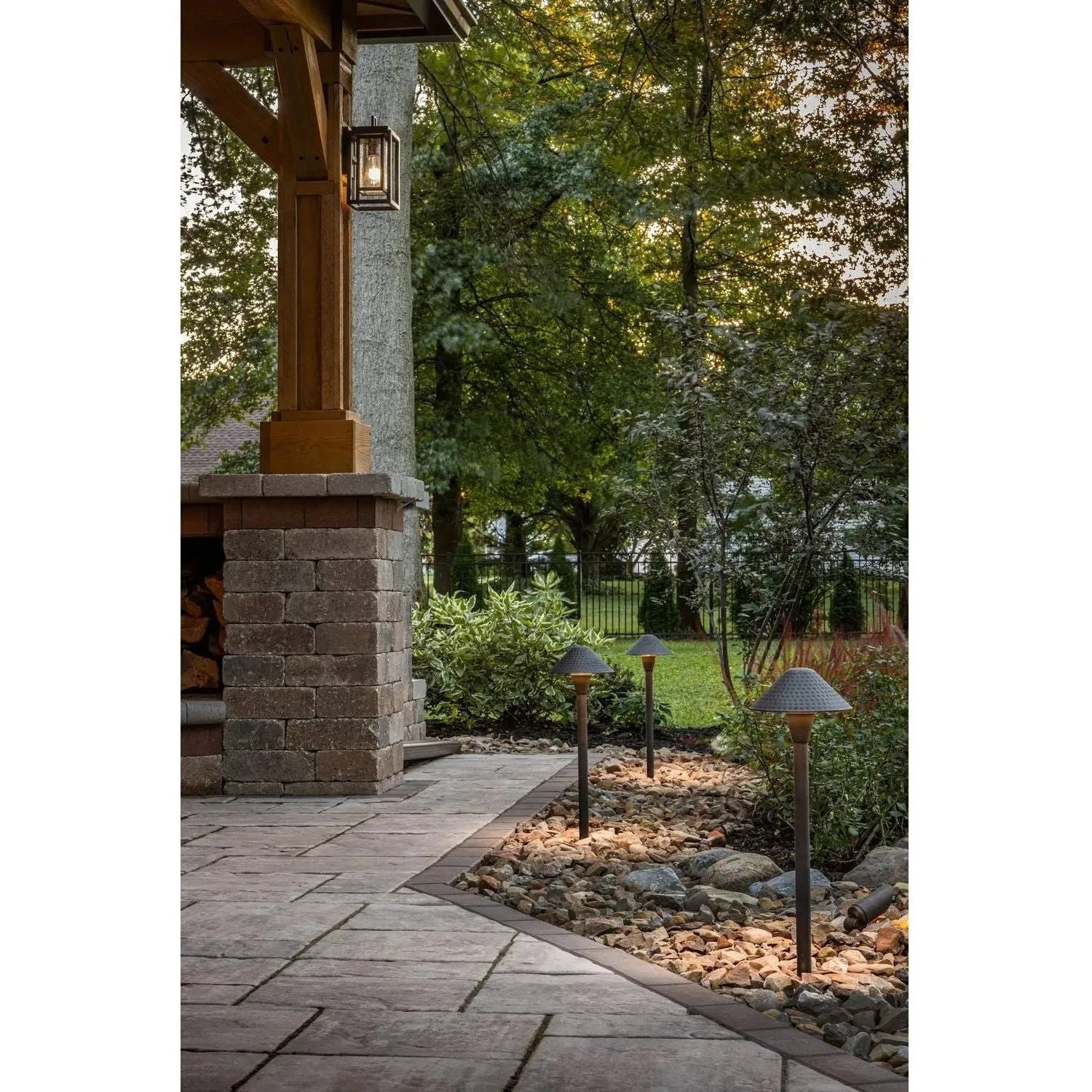 Hinkley Lighting - Hardy Island Hammered LED Path Light - 16007MZ-LL | Montreal Lighting & Hardware