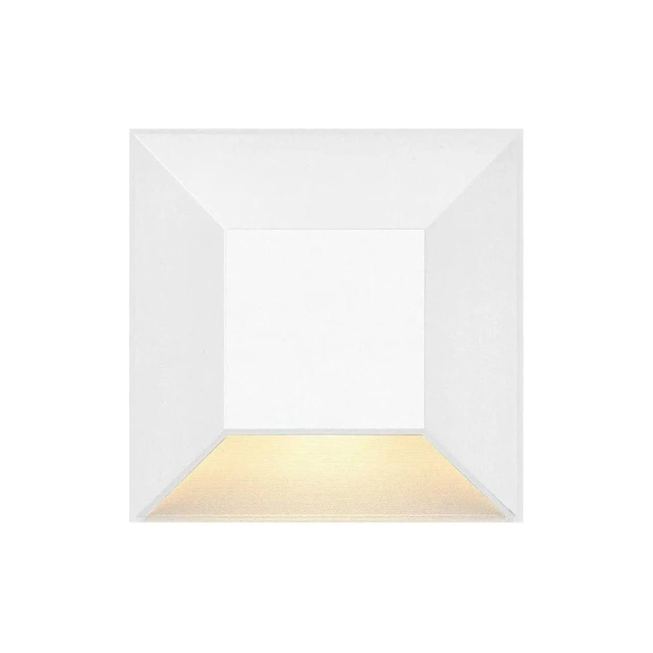 Hinkley Lighting - Nuvi LED Deck Light - 15222MW | Montreal Lighting & Hardware