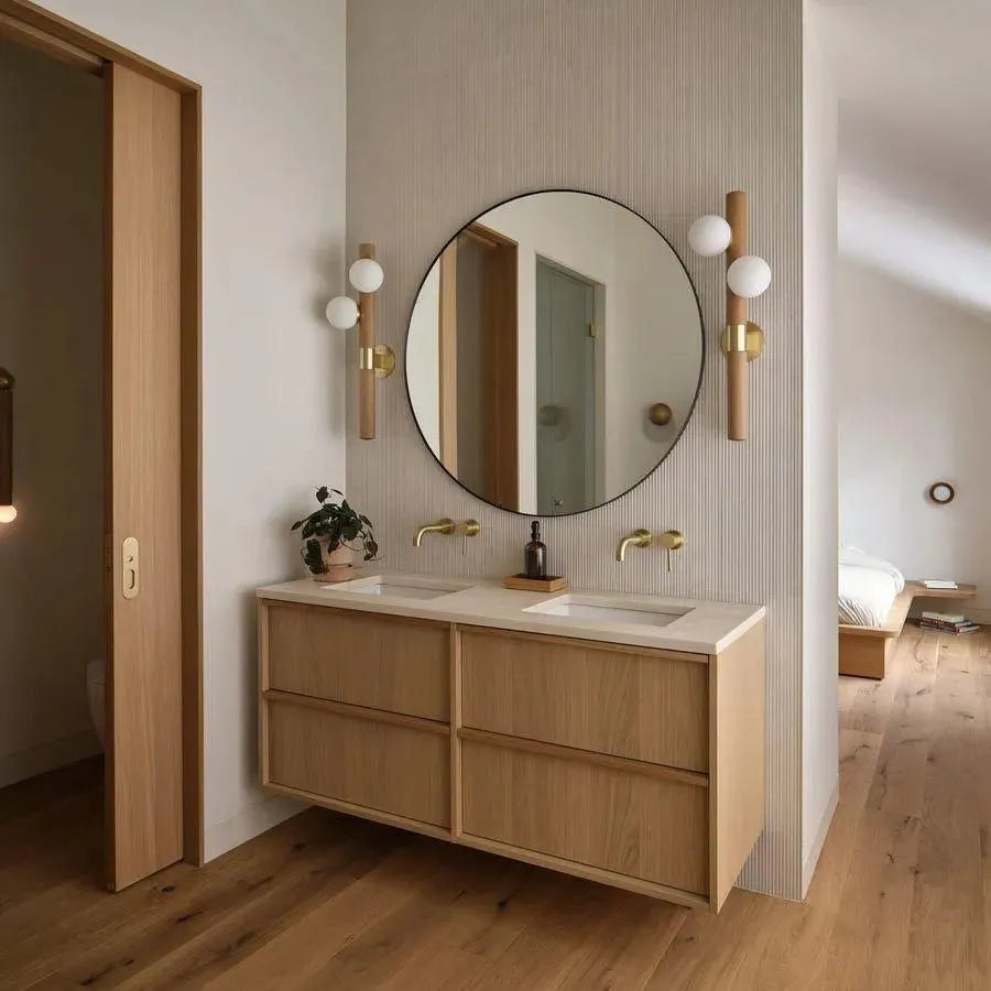 Hollis+Morris - Willow Wall Sconce - WILOSCONCE-LFT-OKB-BLK | Montreal Lighting & Hardware