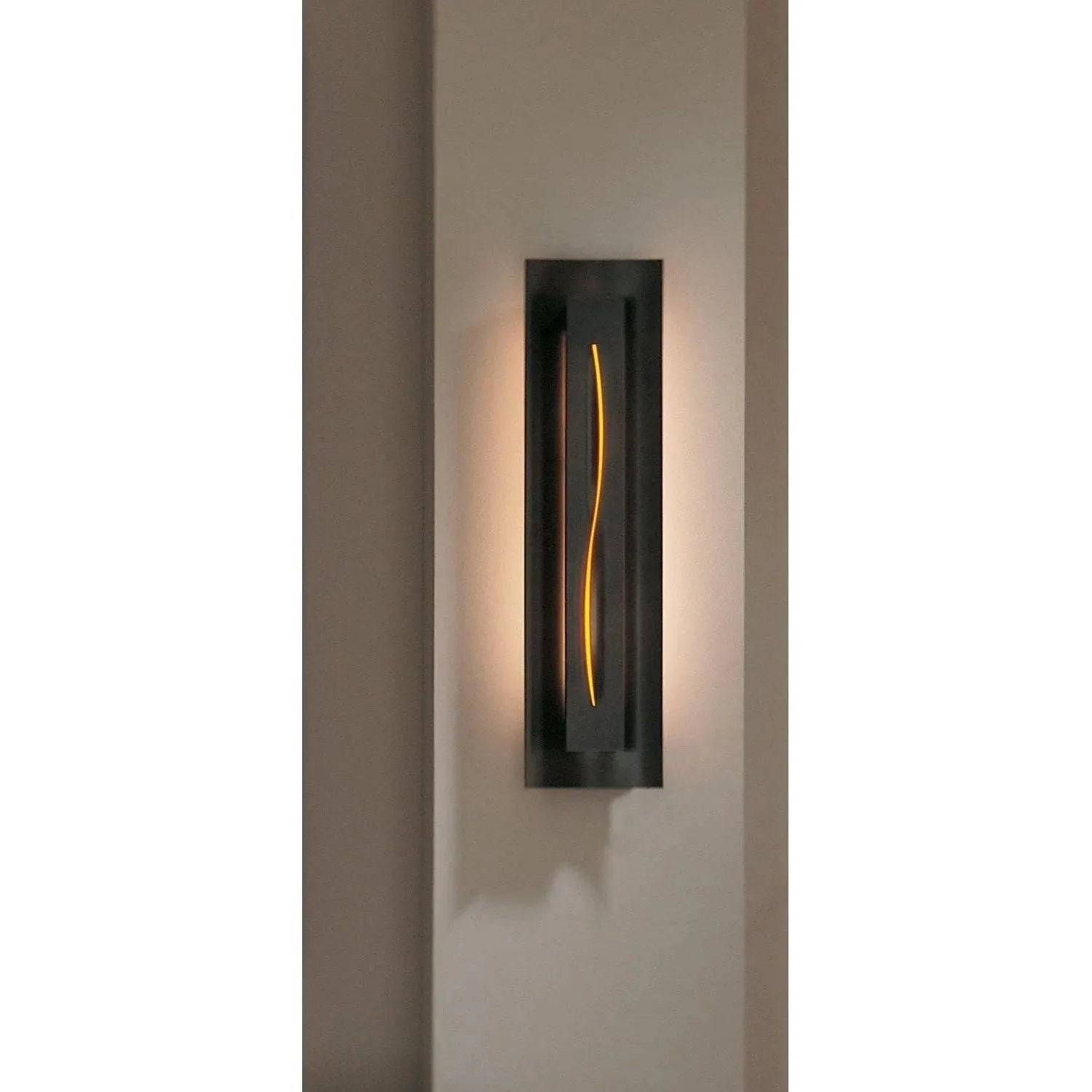 Hubbardton Forge - Gallery 27-Inch Three Light Wall Sconce - 217640-SKT-05-RR0206 | Montreal Lighting & Hardware