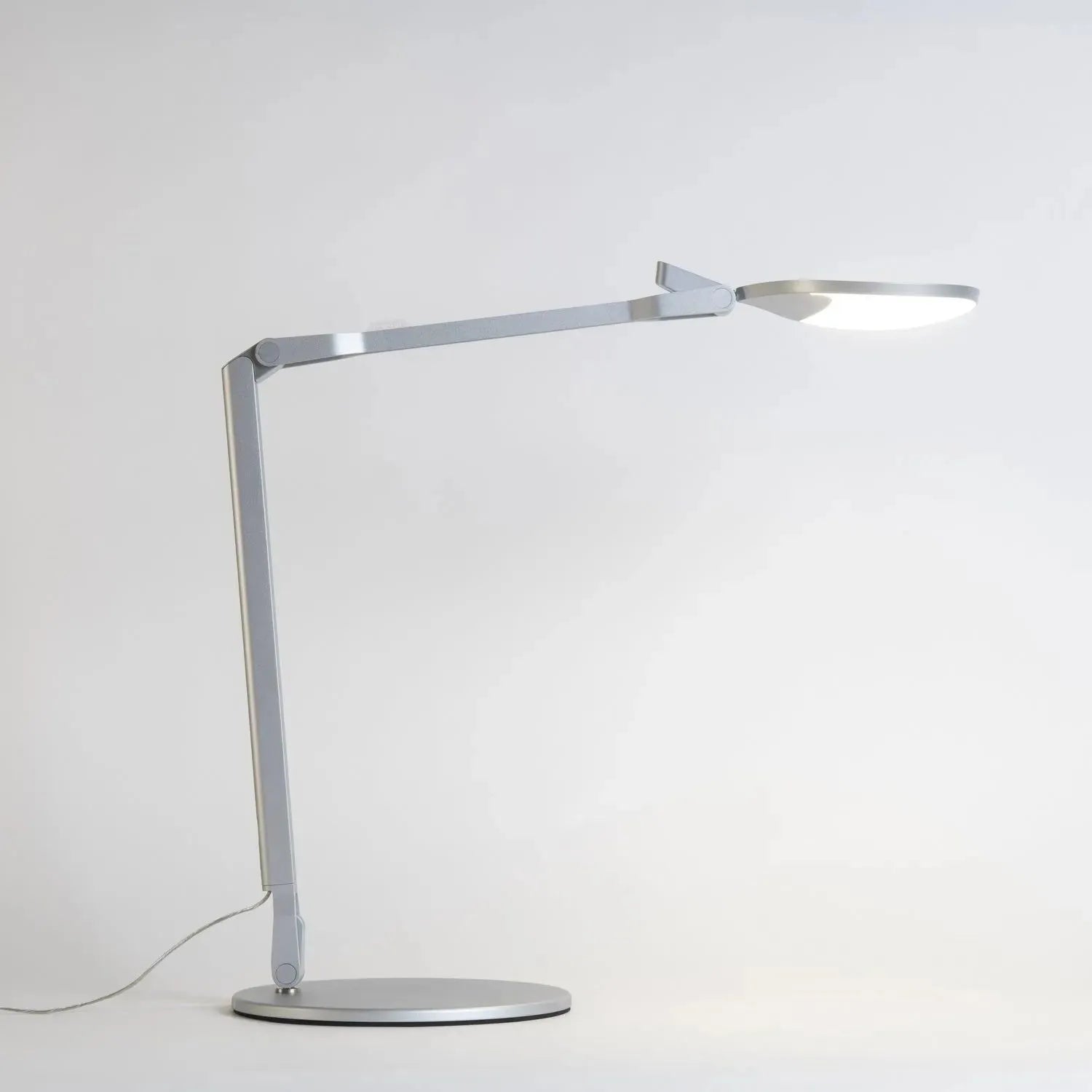 Koncept - Splitty Reach LED Desk Lamp - SPY-W-SIL-RCH-DSK | Montreal Lighting & Hardware