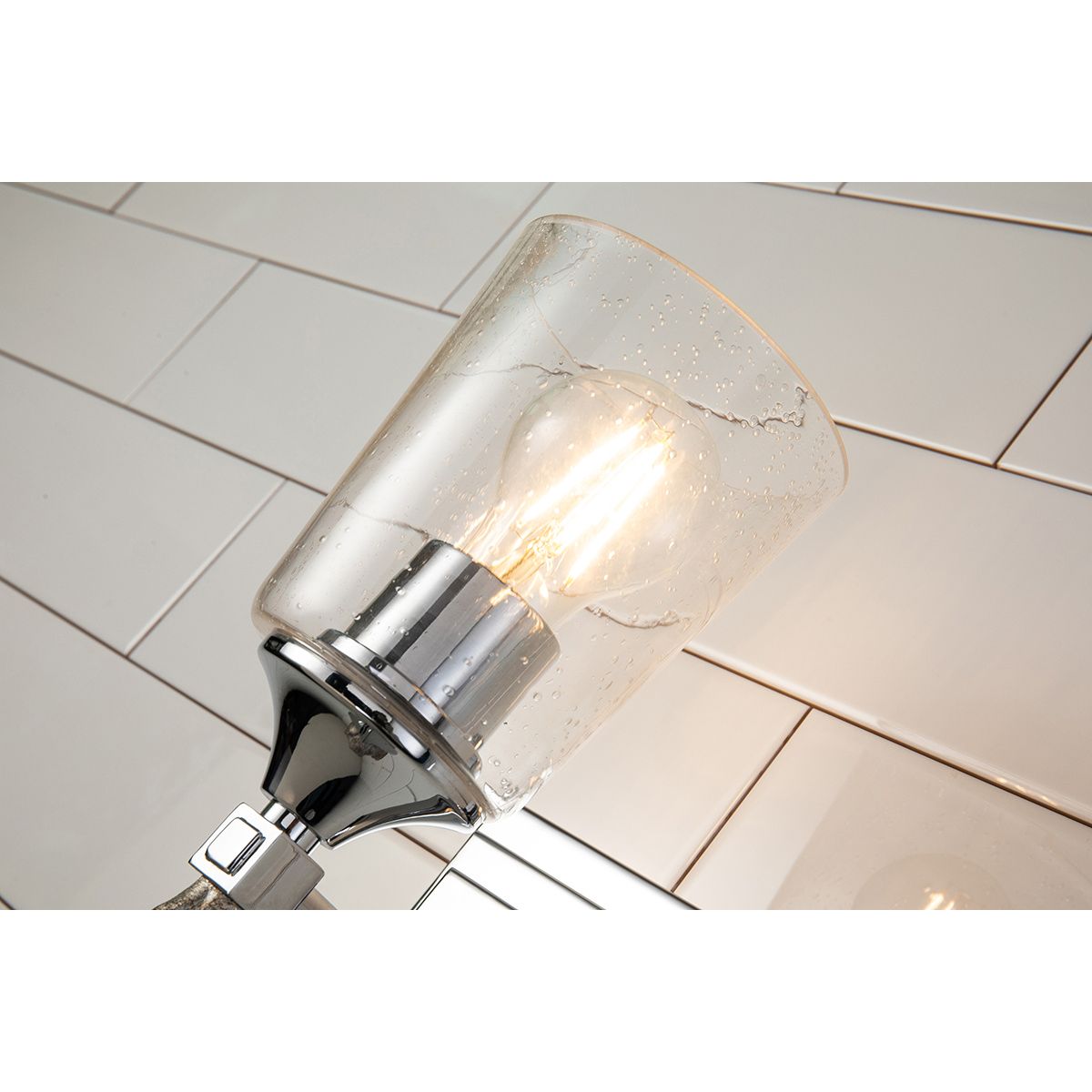 Lucas + McKearn - BB1022PC-1-F1S - Une lampe Murale - Vétiver - Chrome poli
