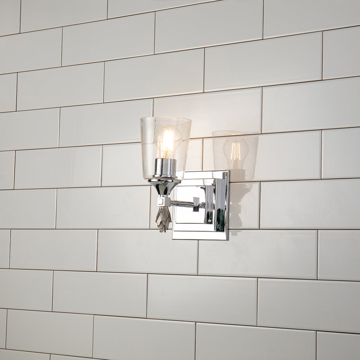 Lucas + McKearn - BB1022PC-1-F1S - Une lampe Murale - Vétiver - Chrome poli