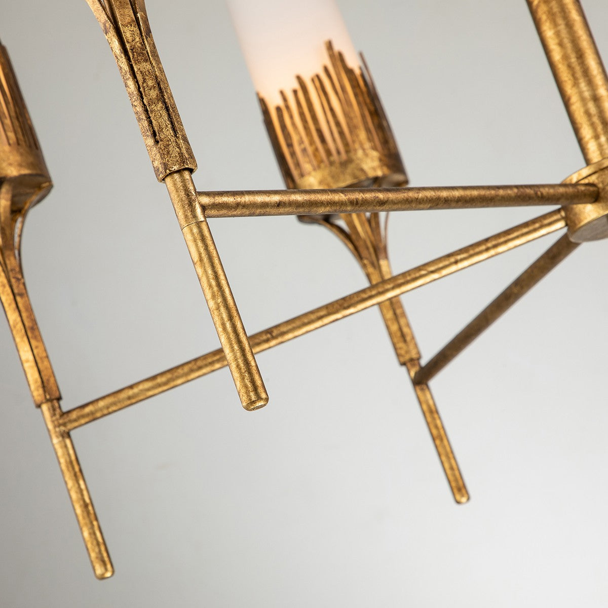 Lucas + McKearn - CH20319G-9 - Neuf Lumières Suspendu - Herbe à scie - Feuille d'or